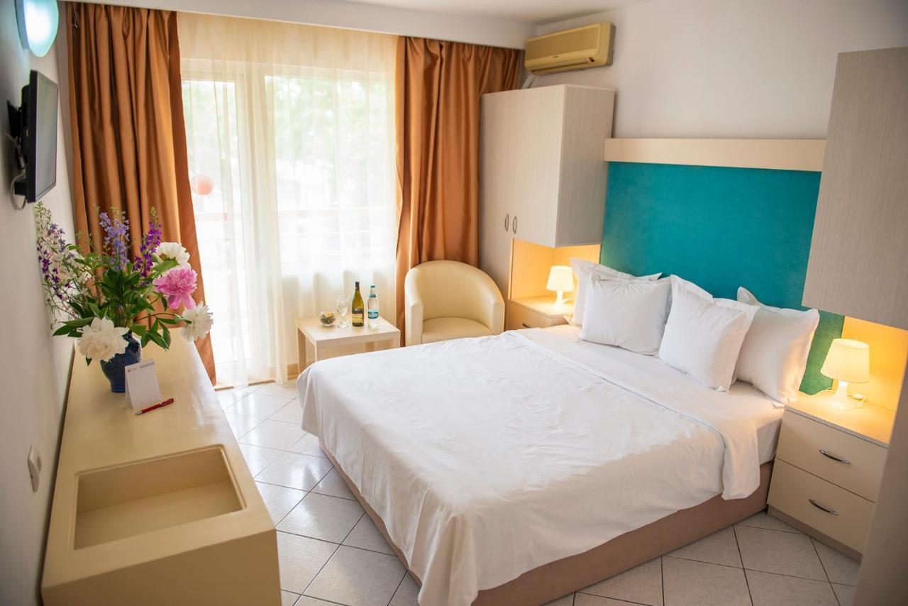 Hotel Majestic Mamaia Half Board & All Inclusive Exterior photo